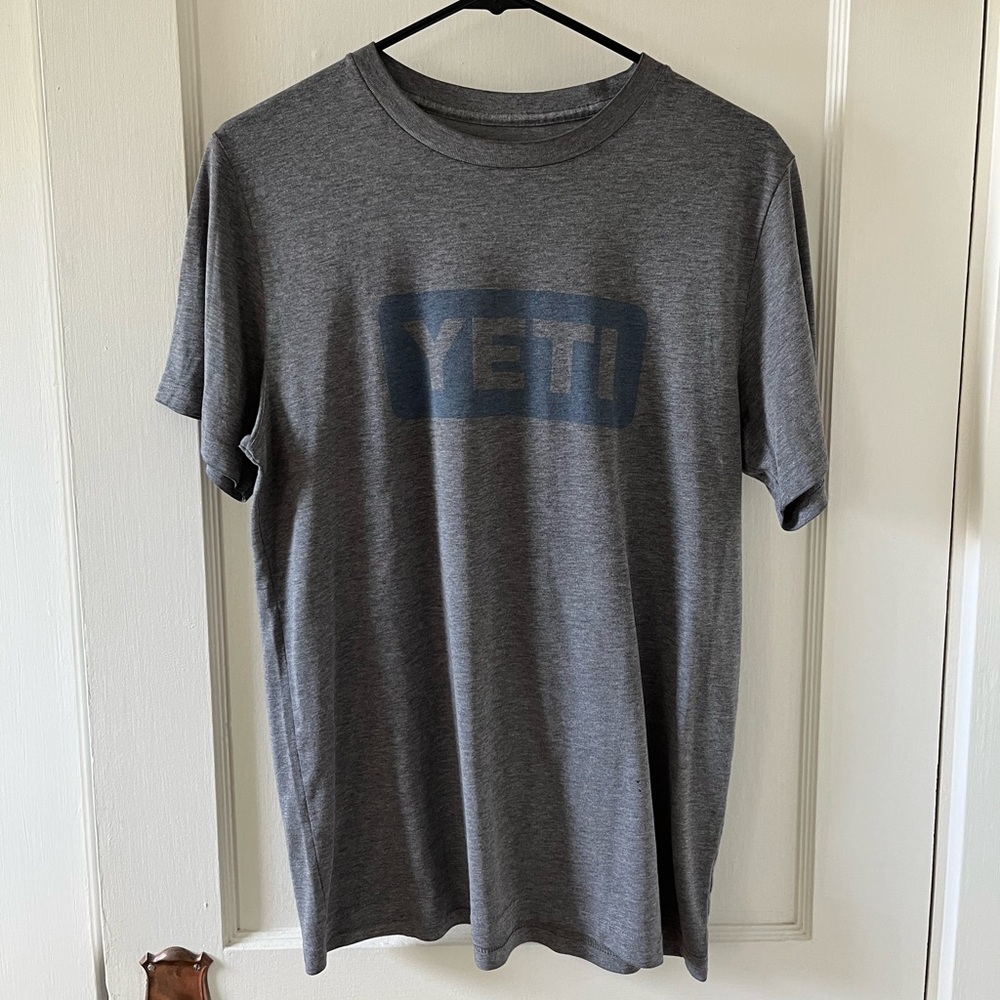 Vintage YETI Charcoal Short Sleeve Tee (Size Small)